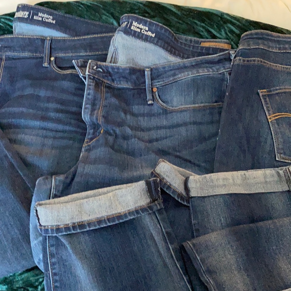 Levi’s Signature Modern Slim Cuffed Jean, Size 22, like new.